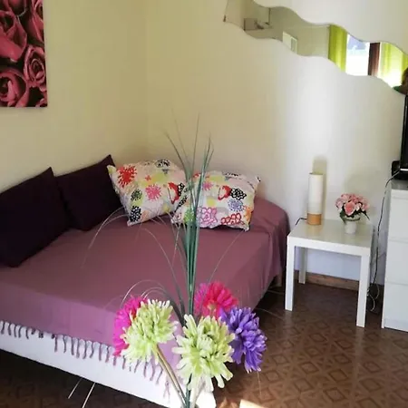 Studio For 2 People